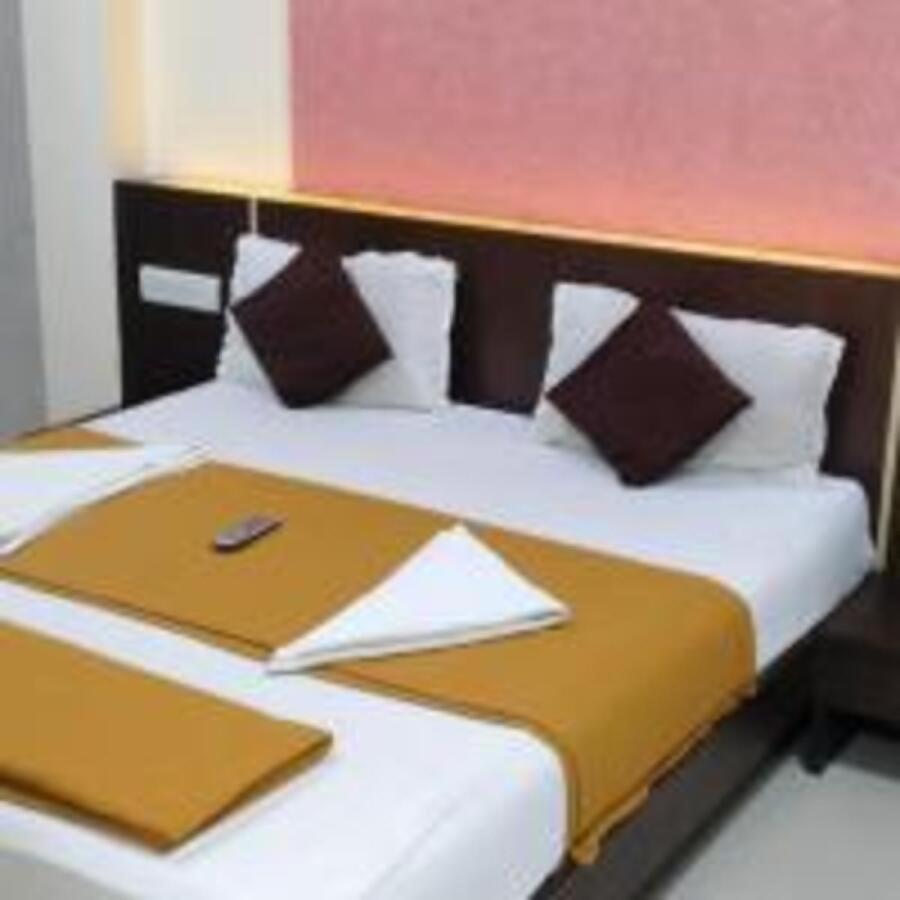 Panvel Palace Hotel Мумбаї Екстер'єр фото